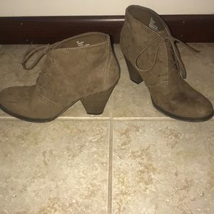 MIA Brown, Heeled Boots